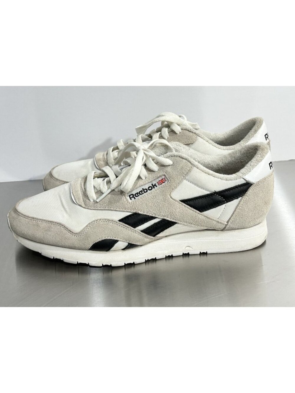 Reebok Mens Size 10.5 Royal Nylon Black / White Classic Shoe GY0507